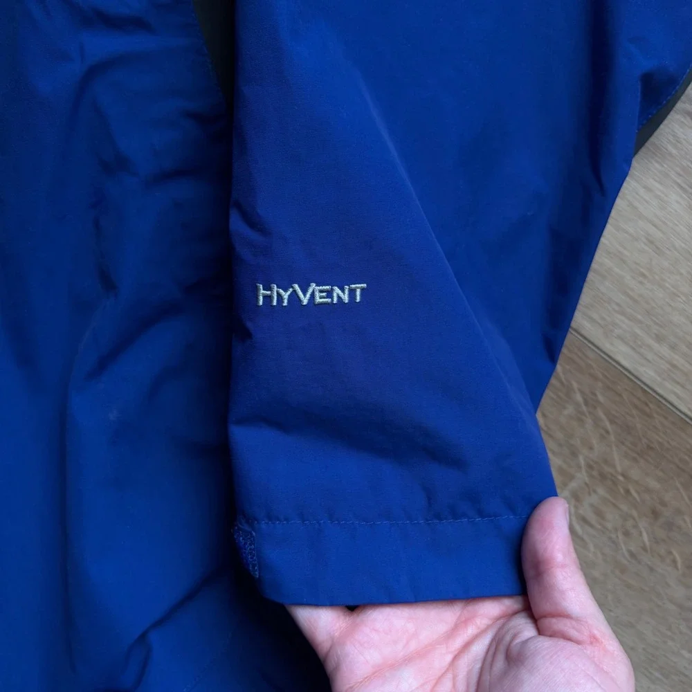 The North Face Men's XL HyVent Jacket Blue Gray Hooded Rain Shell Gorpcore